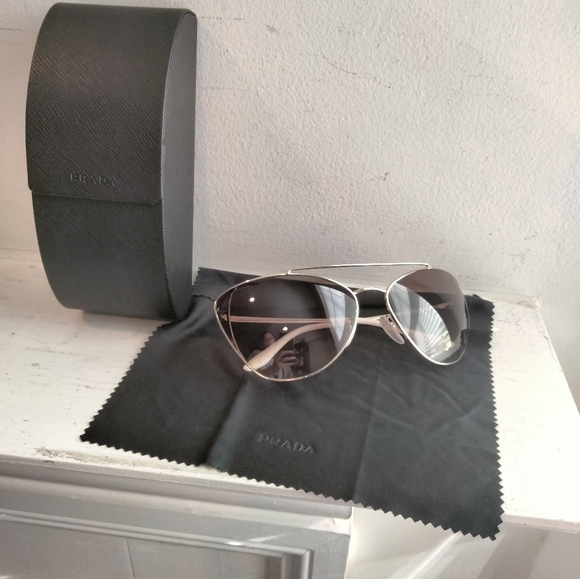 Prada Ultravox Sunglasses gold and ivory with case and cleaning cloth - Picture 2 of 10